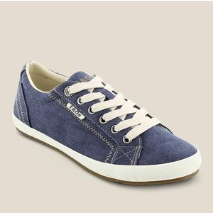 Taos Star Blue Canvas Lace Up Sneakers - Size 10 1/2 W